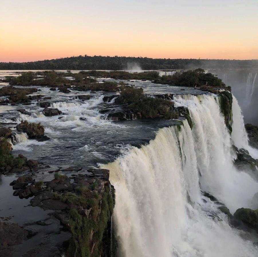 Apartmán Unidade Independente Em Sobrado, Confortavel E Familiar No Coracao De Foz! Terreo Foz do Iguaçu Exteriér fotografie